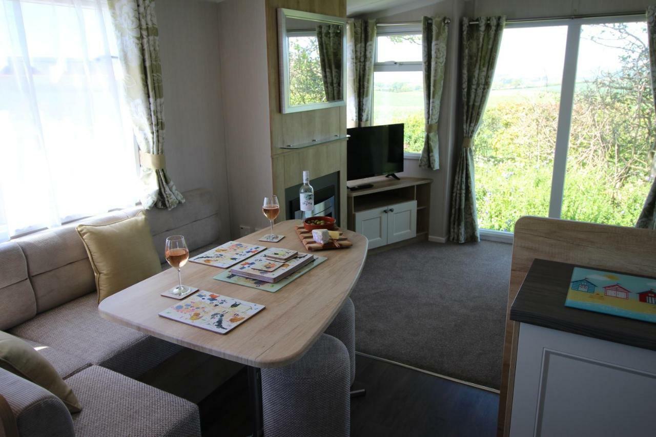 Polborder Holidays Country Park 2*